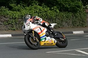 Ian Hutchinson (Honda) 2010 Superbike TT