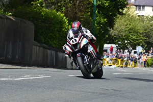 Images Dated 31st October 2020: Ian Hutchinson (Kawasaki) 2015 Superbike TT