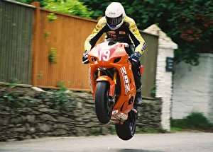 Images Dated 11th August 2018: Ian Hutchinson (Suzuki) 2004 Production 1000 TT