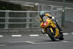 Images Dated 26th April 2021: Ian Hutchinson (Yamaha) 2008 Superstock TT