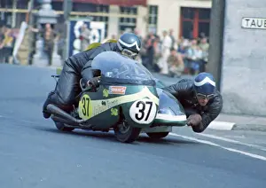 Triumph Prints: Ian McDonald & Andre Witherington (Triumph) 1970 750 Sidecar TT