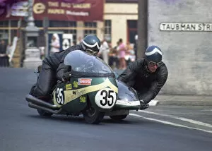 Images Dated 2nd October 2021: Ian McDonald & Andre Witherington (Triumph) 1970 500 Sidecar TT