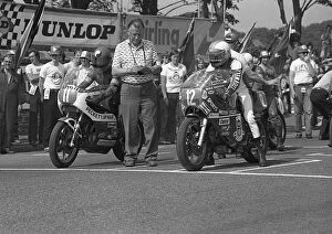 Ian Richards Gallery: Ian Richards (Kawasaki) and Mike Hailwood (Ducati) 1979 Formula One TT