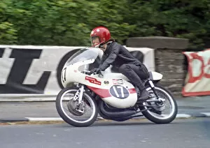Images Dated 19th February 2021: Ian Richards (Yamaha) 1971 Ultra Lightweight TT