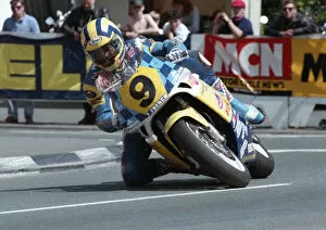 Images Dated 8th April 2020: Ian Simpson (Duckhams Yamaha) 1994 Supersport 600 TT