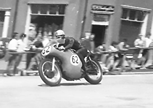 Norton Prints: Italy's Alberto Pagani (Norton) on Bray Hill