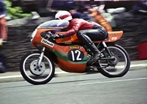Images Dated 31st December 2017: Ivan Hodgkinson (Granby Yamaha) 1974 Ultra Lightweight TT