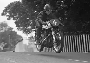 Images Dated 2nd June 2020: Ivan Wagar (Norton) 1954 Senior TT