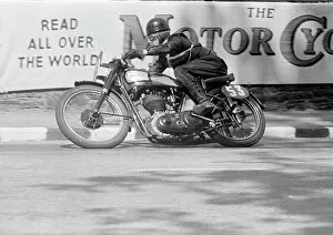 Images Dated 24th July 2016: Ivor Arber (Norton) 1951 Senior Clubman TT