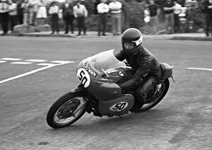 Images Dated 23rd February 2020: Ivor Francis (Triumph) 1975 Jurby Road