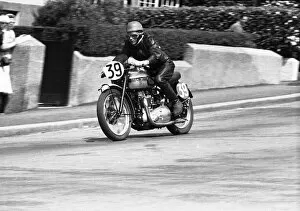 Images Dated 13th August 2016: Ivor Lloyd (Triumph) 1953 Senior Clubman TT