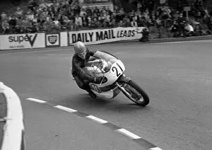 Images Dated 10th August 2016: Bill Ivy (Yamaha) 1966 Lightweight TT
