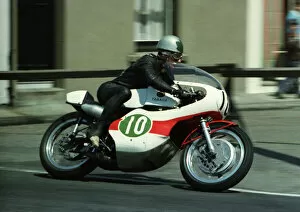 Images Dated 25th February 2018: Bill Ivy (Yamaha) 1967 Lightweight TT