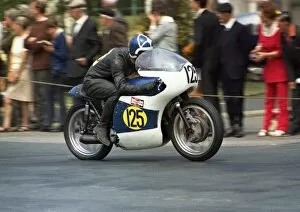 Images Dated 26th July 2016: J Barton (Triumph) 1970 Senior TT
