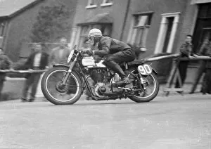 Images Dated 27th March 2022: J H Cooper (Norton) 1952 Senior Clubman TT