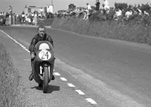 Images Dated 17th October 2021: Jack Ahearn (Norton) 1962 Senior TT