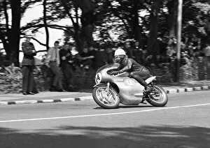 Images Dated 17th October 2021: Jack Ahearn (Suzuki) 1964 Lightweight TT
