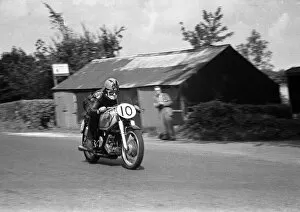 Images Dated 7th December 2017: Jack Brett (AJS) 1952 Senior Ulster Grand Prix
