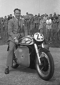 Images Dated 27th July 2016: Jack Brett (Norton) 1954 Senior TT