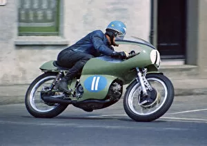 Images Dated 26th December 2018: Jack Findlay (Beart Aermacchi) 1970 Junior TT