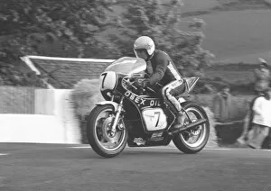Images Dated 6th October 2021: Jack Findlay (Yamaha) 1977 Classic TT