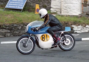 Images Dated 25th June 2022: Jack Hoey (Matchless Metisse) 2000 Classic Parade Lap
