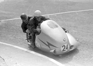 Images Dated 23rd January 2022: Jackie Beeton & Charlie Billingham (Norton) 1957 Sidecar TT