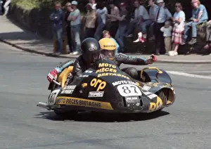 Jacques-Jean Michel & Ansquer Loic (Pro Side Yamaha) 1985 Sidecar TT