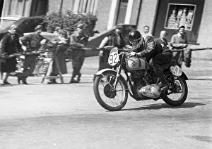 Jake Sutherland (BSA) 1952 Junior Clubman TT