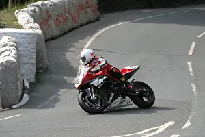 Images Dated 31st May 2003: Jason Griffiths (Yamaha) 2003 Formula 1 TT