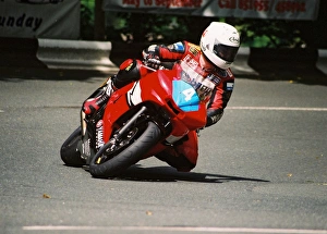 Images Dated 17th January 2018: Jason Griffiths (Yamaha) 2004 Junior TT