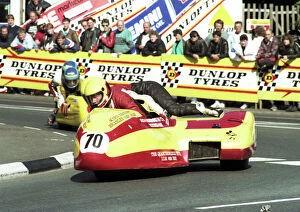 Jed Tennant Gallery: Jed Tennant & Ian Tennant (Yamaha) 1989 Sidecar TT