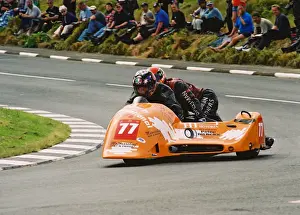 Jef Driesen & Barry Pepperrell (Ireson Honda) 2004 Sidecar TT