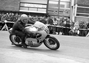 Images Dated 18th September 2020: Jeff Middleton (Suzuki) 1981 Senior TT