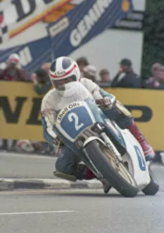Jim Hodson Gallery: Jim Hodson (Yamaha) 1987 Junior TT