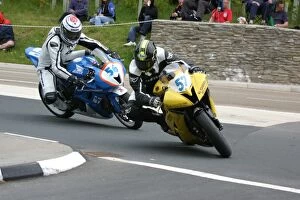 Images Dated 7th June 2010: Jim Hodson (Yamaha) and David Johnson (Honda) 2010 Supersport TT