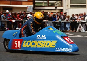 Jim Norbury Gallery: Jim Norbury & Norman Elcock (Jacobs Yamaha) 1995 Sidecar TT