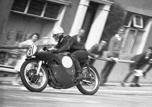 Images Dated 18th February 2022: Jimmy Guthrie jnr (Norton) 1962 Junior Manx Grand Prix