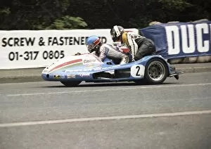 Gordon Russell Gallery: Jock Taylor & Gordon Russell (Fowler Yamaha) 1979 Sidecar TT