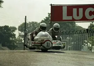 Jock Taylor & Kenny Arthur (Fowler Yamaha) 1978 Sidecar TT