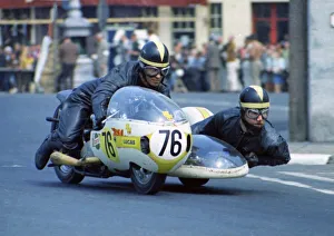 Images Dated 18th October 2018: Joe Coxon & Stephen Galligan (Rumble BSA) 1970 Sidecar 750 TT