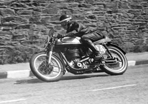Images Dated 18th September 2011: Joe Glazebrook (Norton) 1955 Senior TT