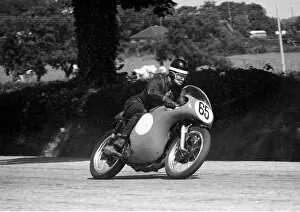 Images Dated 2nd November 2019: Joe Glazebrook (Norton) 1961 Junior TT