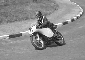 Images Dated 2nd April 2022: Joe Iszard (AJS) 1963 Junior Manx Grand Prix