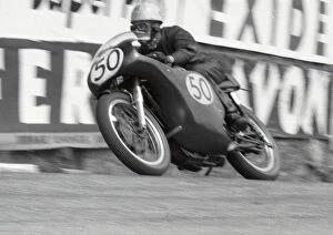 Images Dated 22nd March 2020: Joe Wright (Norton) 1960 Senior TT