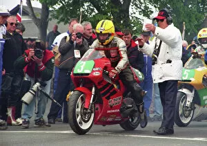 Images Dated 26th January 2017: Joey Dunlop (Honda) 2000 Lightweight TT