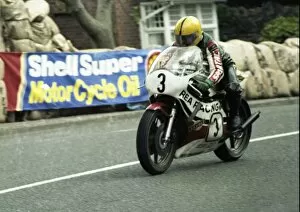Images Dated 26th November 2017: Joey Dunlop (Yamaha) 1980 Classic TT