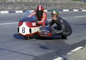 Images Dated 7th October 2020: John Barker & Alex Macfadzean (Devimead BSA) 1973 750 Sidecar TT TT