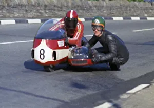 Images Dated 7th October 2020: John Barker & Alex Macfadzean (Devimead BSA) 1973 750 Sidecar TT TT
