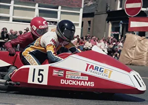 Nick Cutmore Collection: John Barker Nick Cutmore Windle Yamaha 1985 Sidecar TT